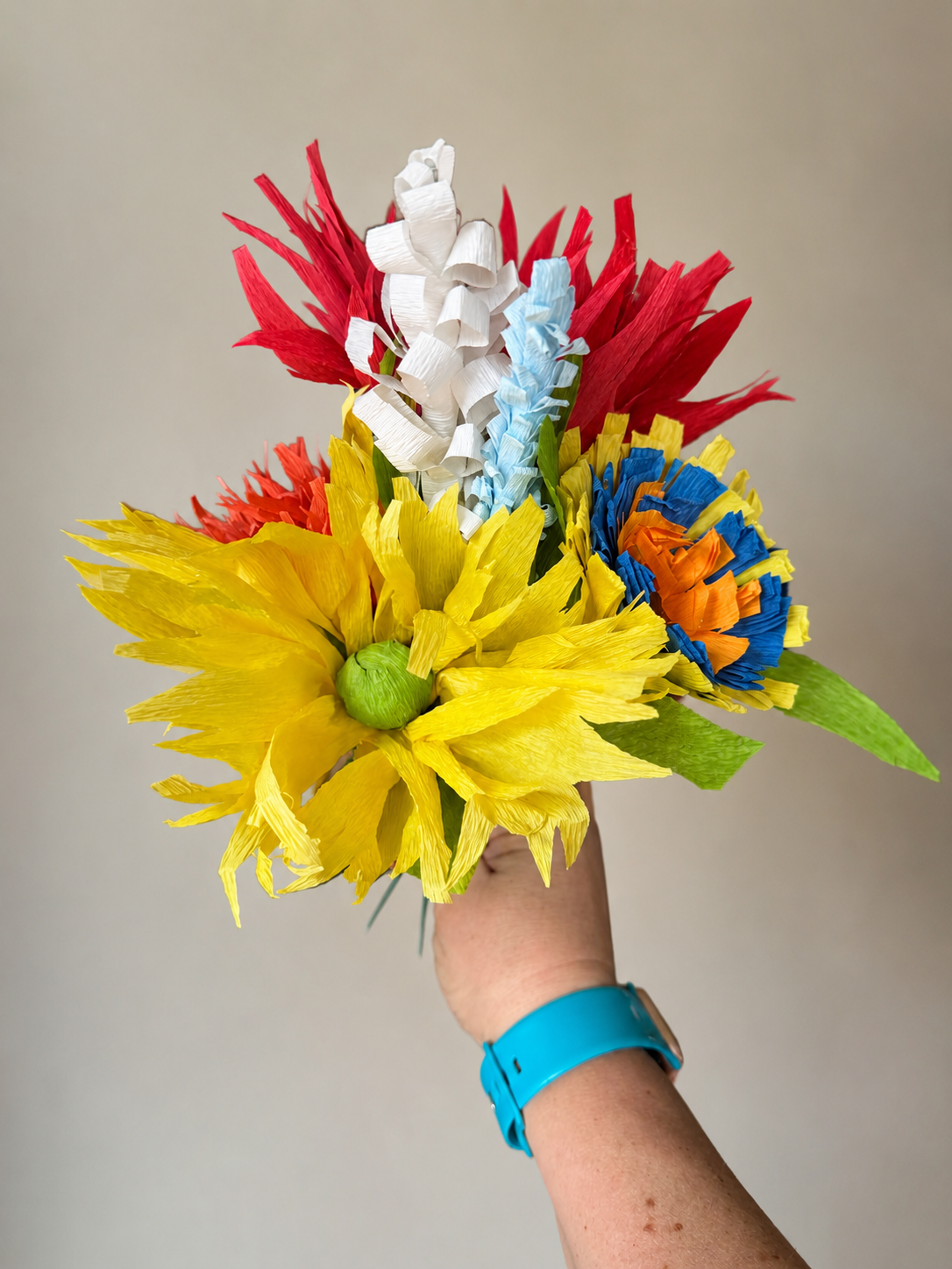 Red, White + Bloom - DIY Paper Blooms Workshop at Wondering Time 🌸 - June 18
