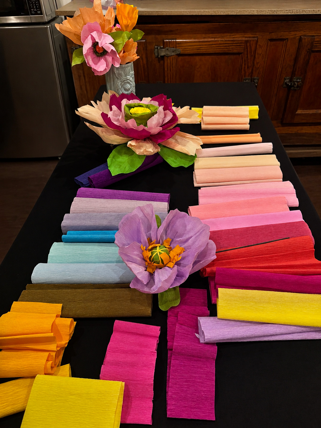 Red, White + Bloom - DIY Paper Blooms Workshop at Wondering Time 🌸 - June 18